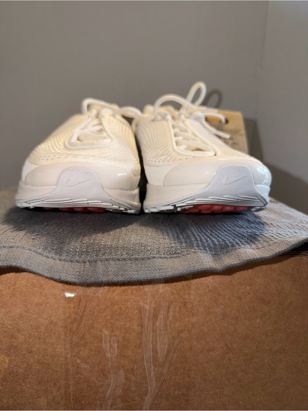 Nike Air Max Dn Triple White Women’s Running Shoes Size 8 No Box - Picture 2 of 10